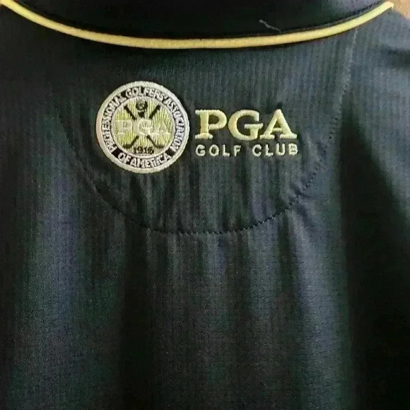Greg Norman Women’s Golf Shirt XS Black with Patterns Special PGA Patch on Back - Picture 9 of 9